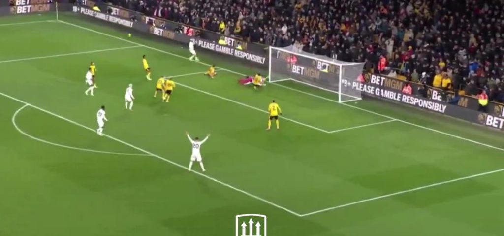 Κανείς δεν μπορεί να καταλάβει πως ο Χόιλουντ έβαλε ΑΥΤΟ το γκολ! (vid)