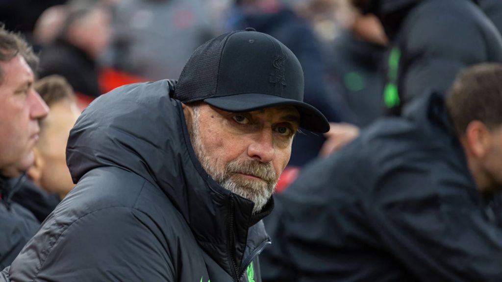 Ξέσπασε κατά της διαιτησίας ο Κλοπ: «Αδιανόητες οι αποφάσεις – Δεν έδωσε κόκκινη»!