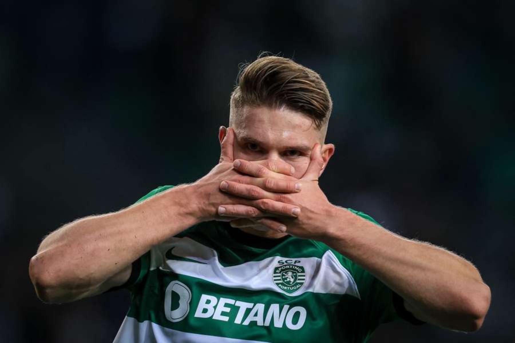 Άρσεναλ, Τσέλσι και Μίλαν πρέπει να τα… στάξουν για την επιθετικάρα που ποθούν!