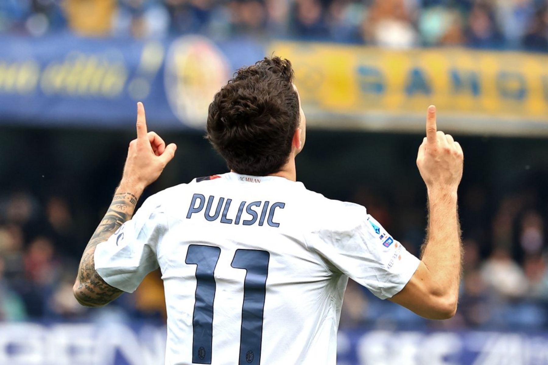 Η Μίλαν «καθάρισε» την Ελλάς Βερόνα και είναι μόνη δεύτερη! (vid)