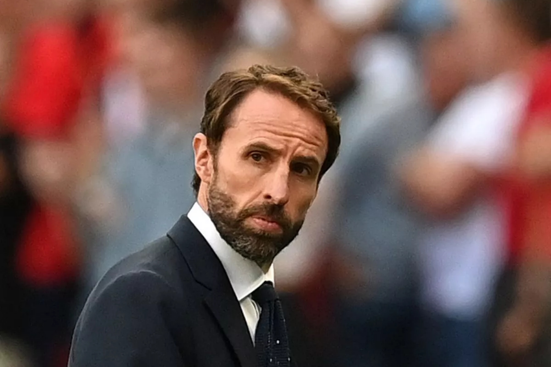 Έξαλλος ο πρώην σταρ της Αγγλίας – «Βγάλε έξω τον Σάκα! Φόντεν, ξύπνα και παίξε»