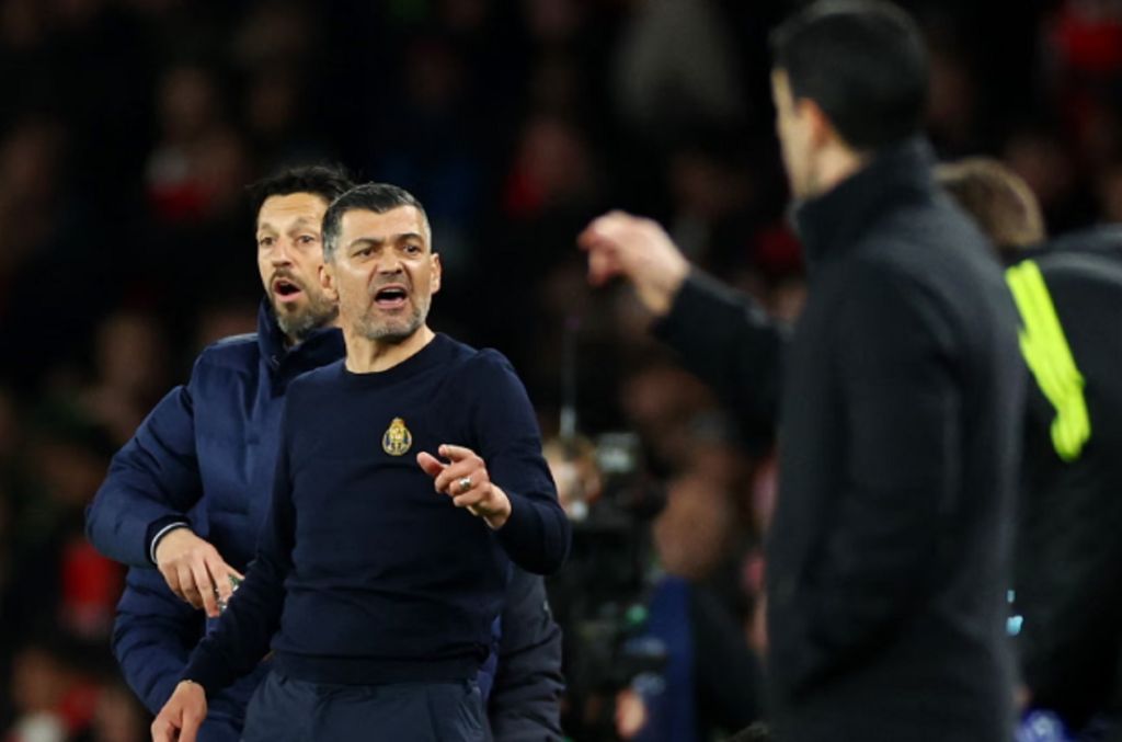 Κατήγγειλε τον Αρτέτα ο Κονσεϊσάο: «Έβρισε χυδαία την μάνα μου»