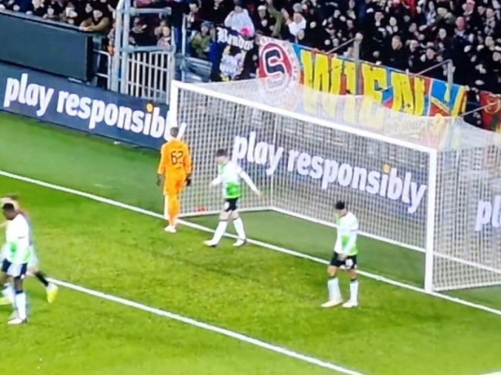 Λίβερπουλ, το… φυντάνι σου τα έκανε μαντάρα – Πρώτη επαφή και αυτογκολ για Όσκαρ (vid)