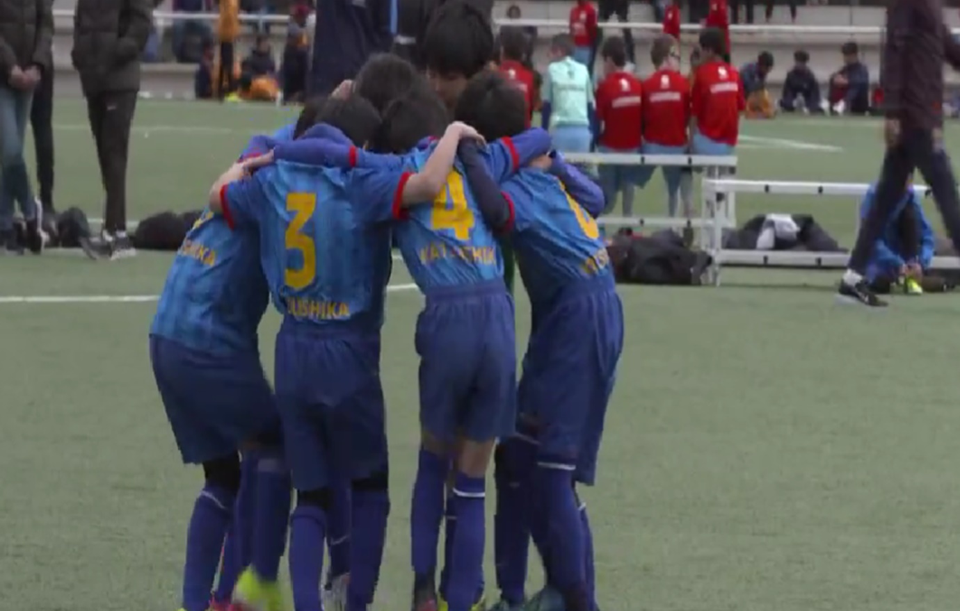 Πιτσιρικάδες της Μπαρτσελόνα πανηγυρίζουν σαν τους Μπέλιγχαμ και Κριστιάνο! (pic)