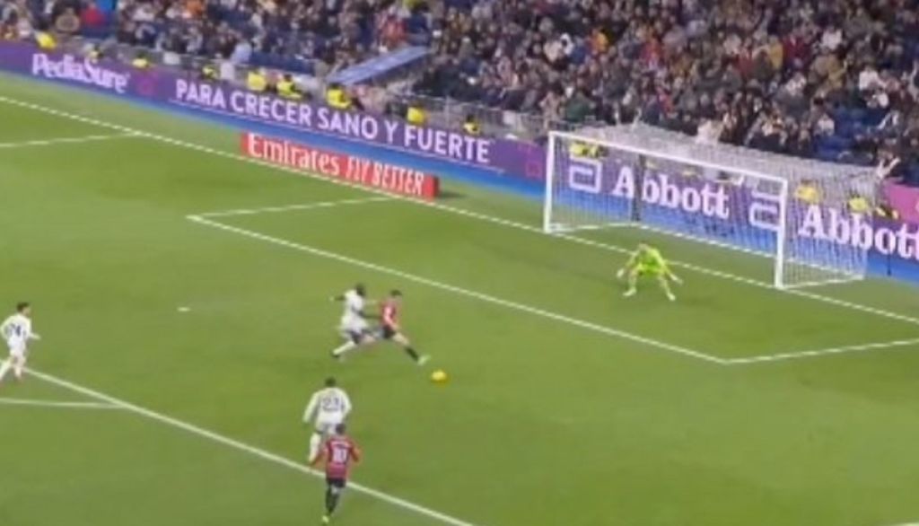 Ο Δουβίκας άγγιξε το γκολ στο Μπερναμπέου όμως ο Ρούντιγκερ τον… έσβησε (vid)