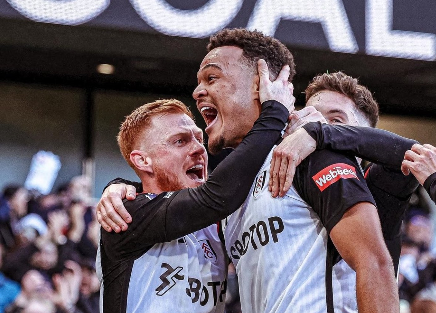 Του… Μουνίς το πανηγύρι και τριάρα της Φούλαμ στην Τότεναμ! (vid)