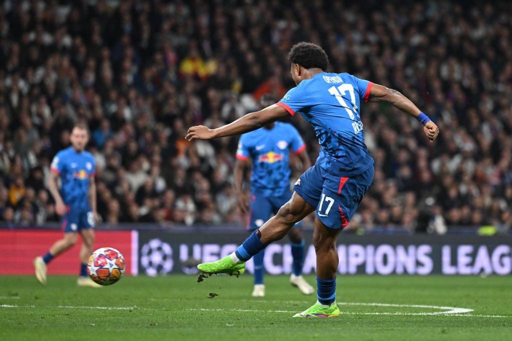 Σωρεία φάσεων η Λειψία, αποδοκιμασίες για Ρεάλ στο «Μπερναμπέου»! (vids)