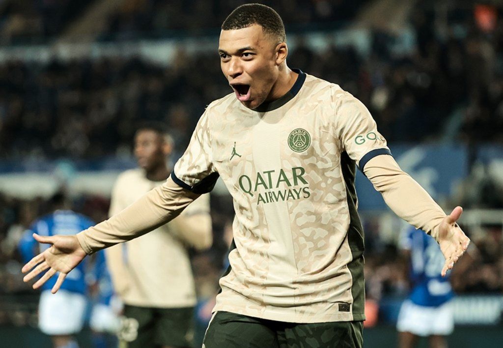 Ξέσπασε με πεντάρα η Παρί, χατ-τρικ ο Μπαπέ! (vid)