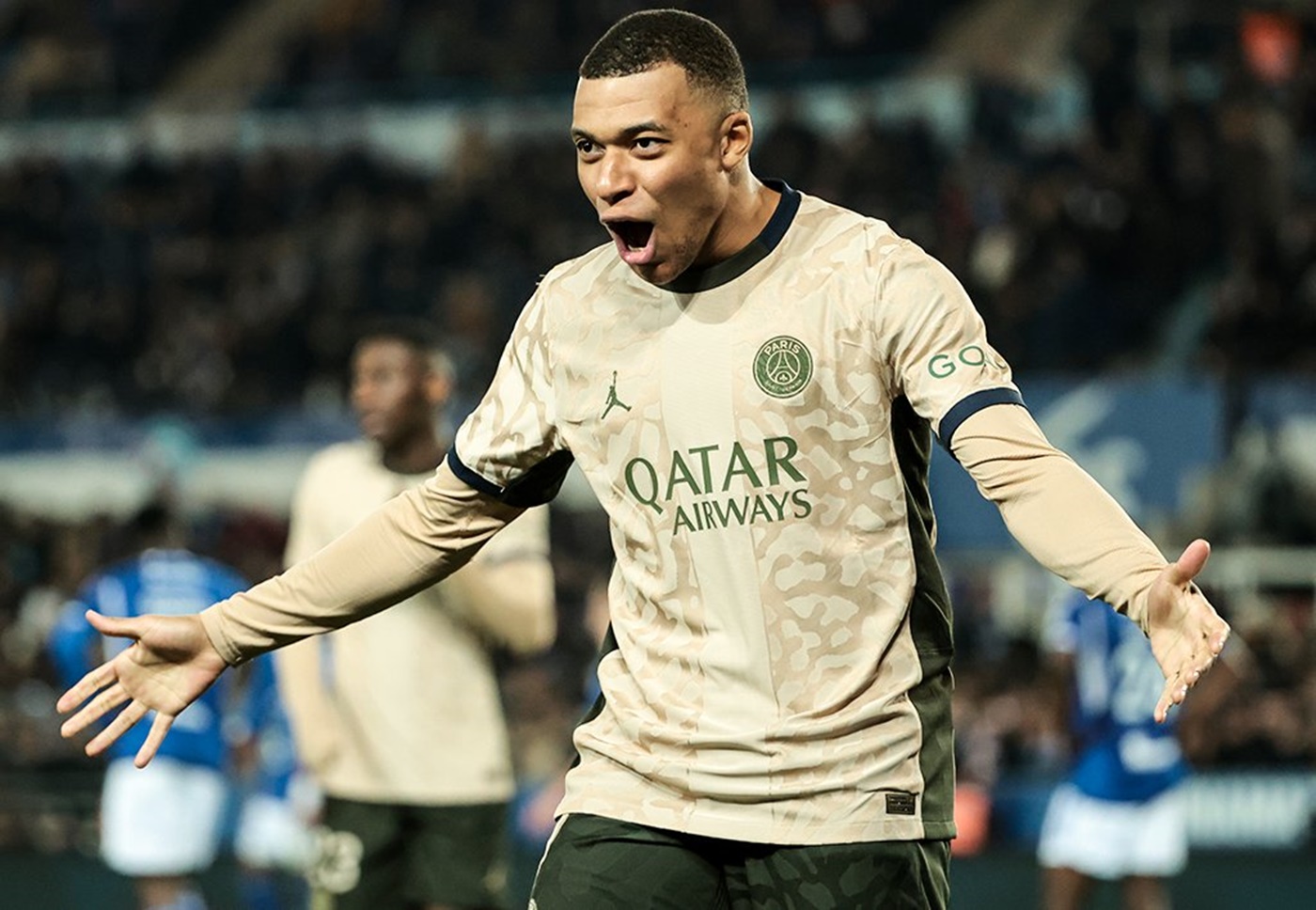 Ξέσπασε με πεντάρα η Παρί, χατ-τρικ ο Μπαπέ! (vid)