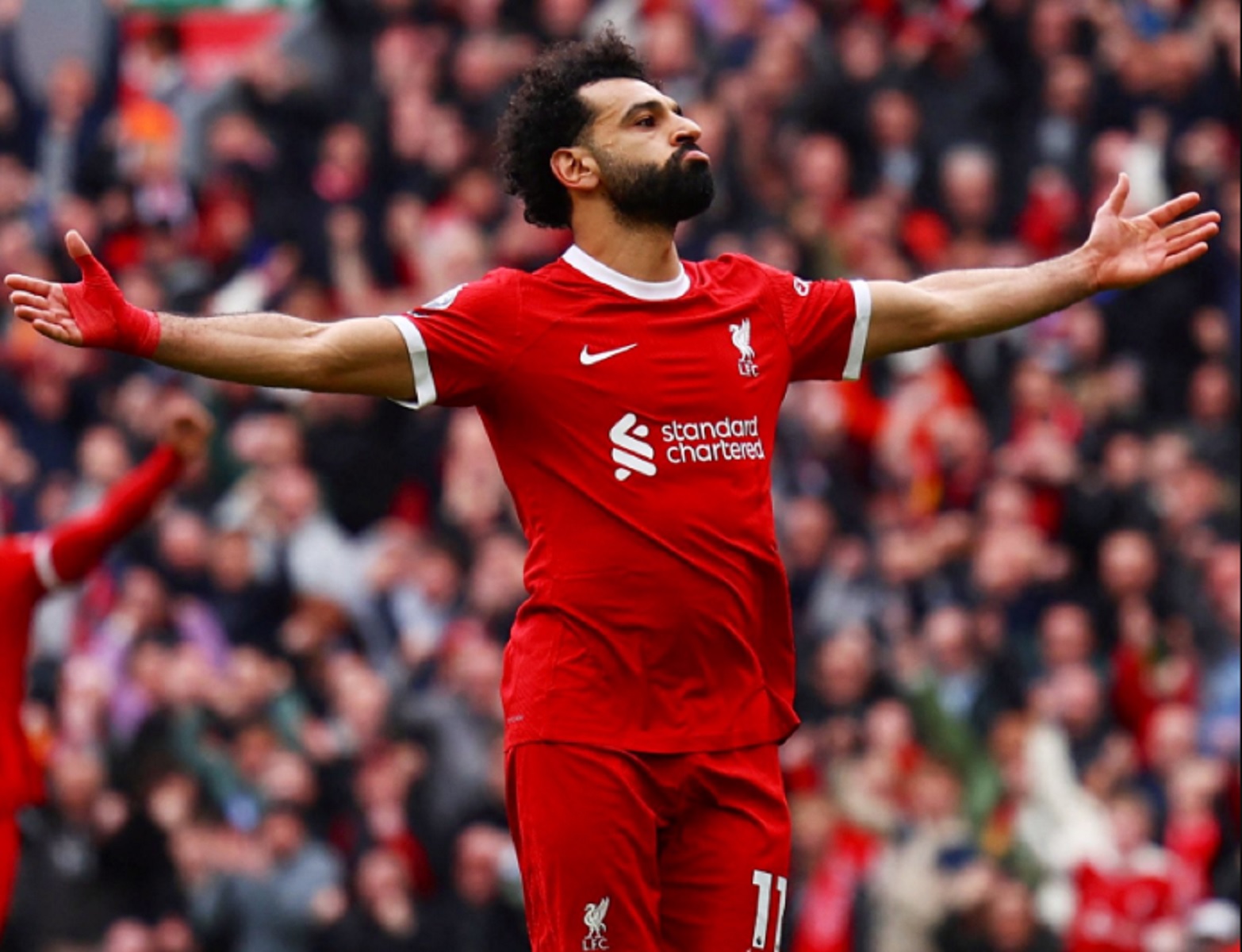 H πρόταση που βάζει τη Λίβερπουλ σε σκέψεις για την πώληση Σαλάχ