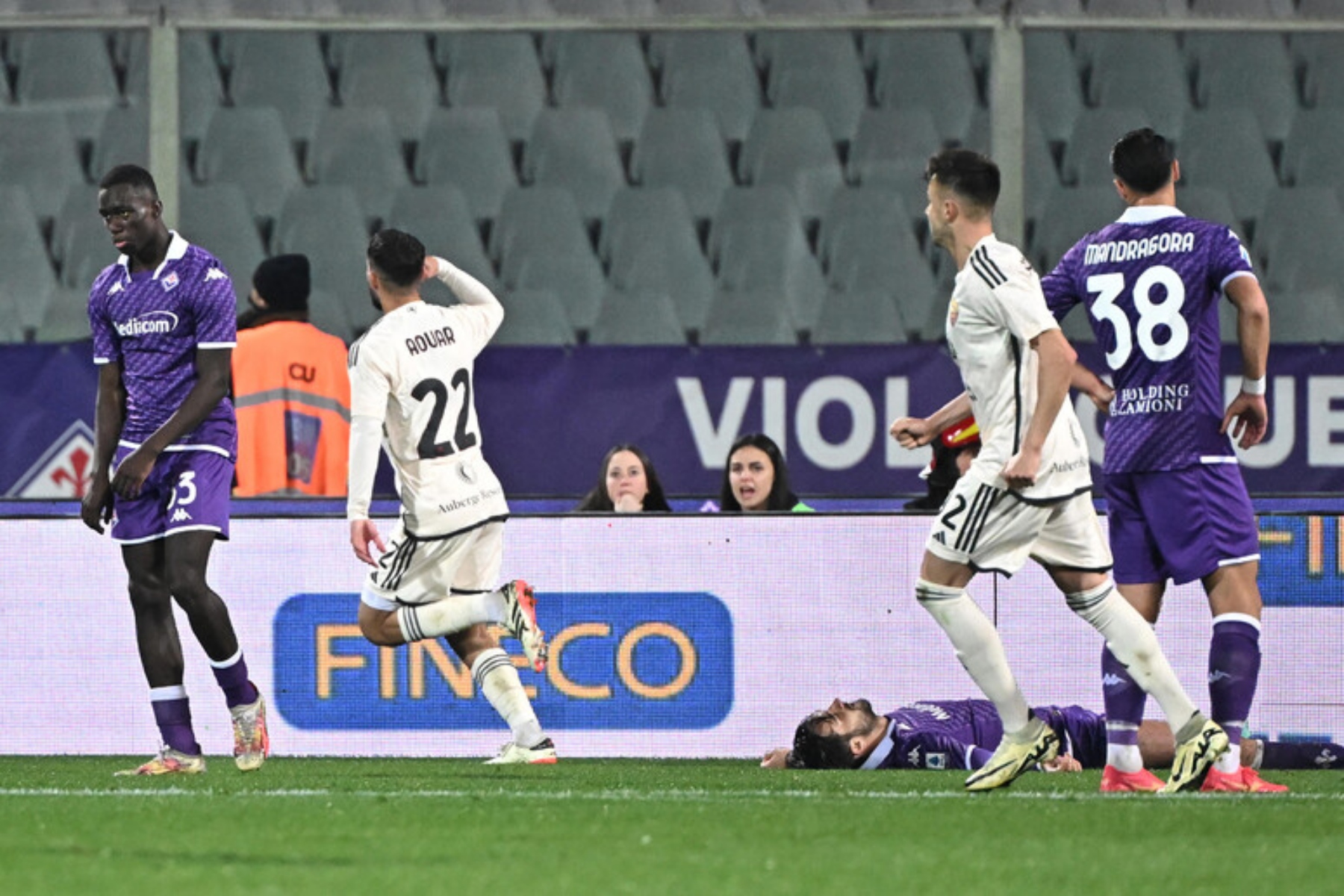 Η Ρόμα αρνείται να χάσει – Η «αρμάδα» του Ντε Ρόσι… ακουμπάει το Europa League! (vid)