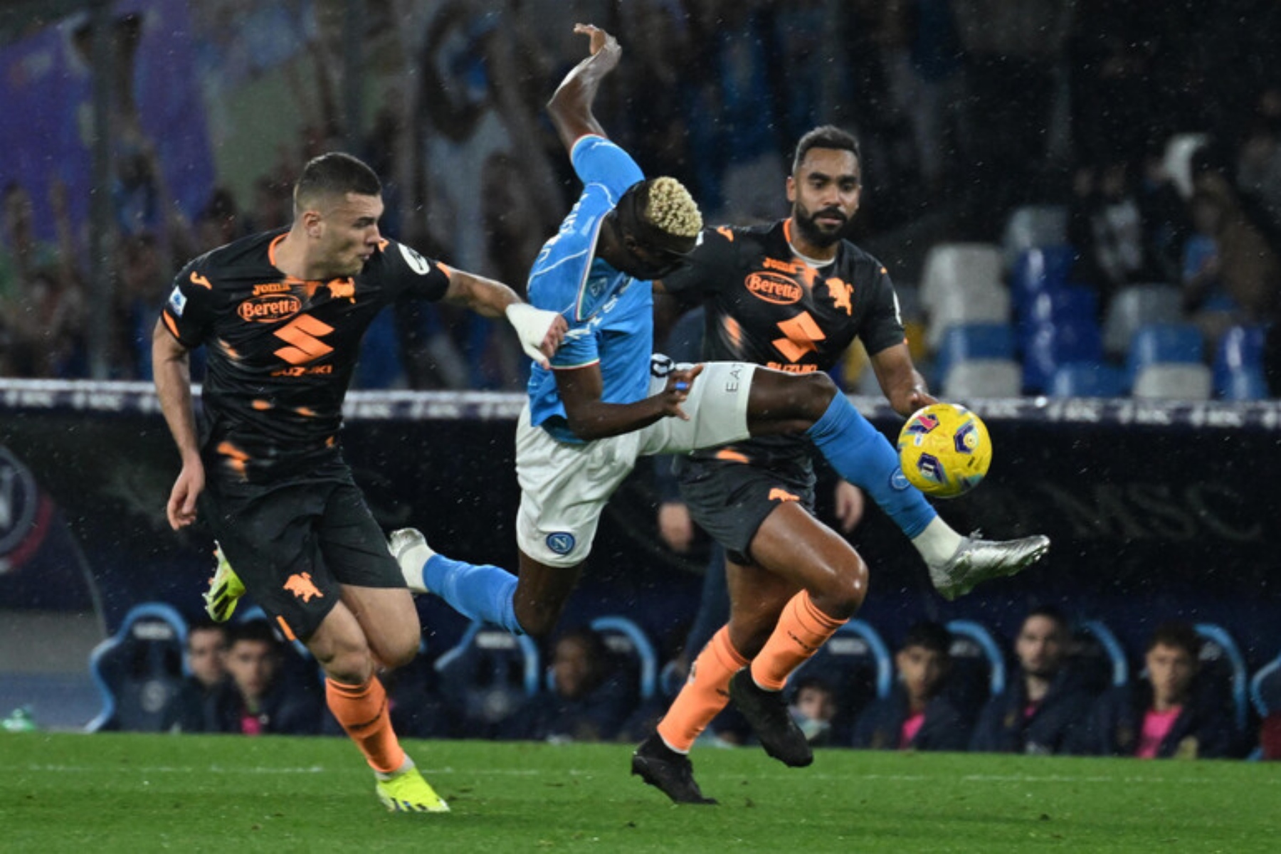 Πρωταθλητές για… κλάμματα – Η Νάπολι δε νικάει ούτε την Τορίνο! (vids)