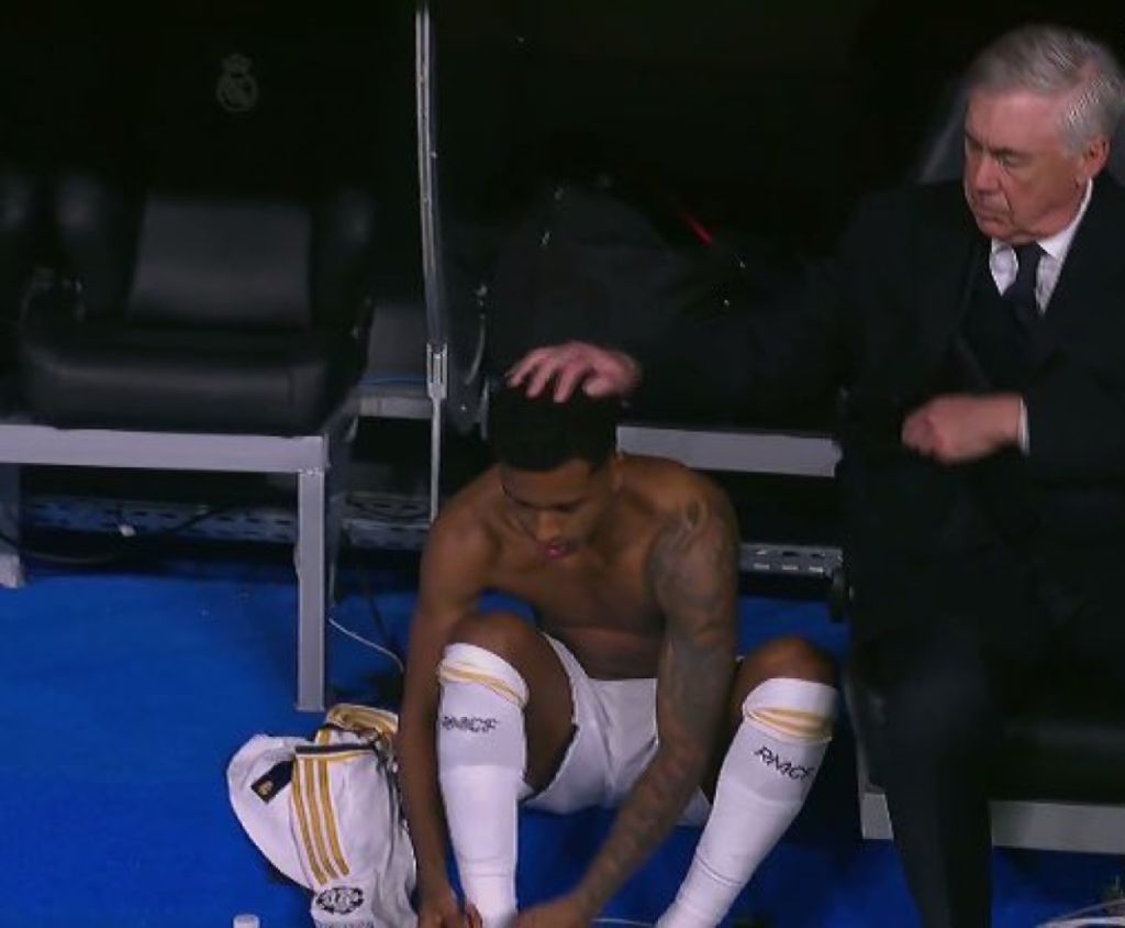 Ο Αντσελότι «ξενέρωσε» με την ΓΚΟΛΑΡΑ του Μπέλινγκχαμ – Αντίδραση έπος! (vid)