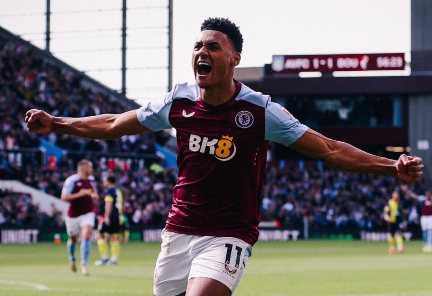 Εδραιώθηκε στην τετράδα η Άστον Βίλα με ανατροπή και τριάρα (vid)