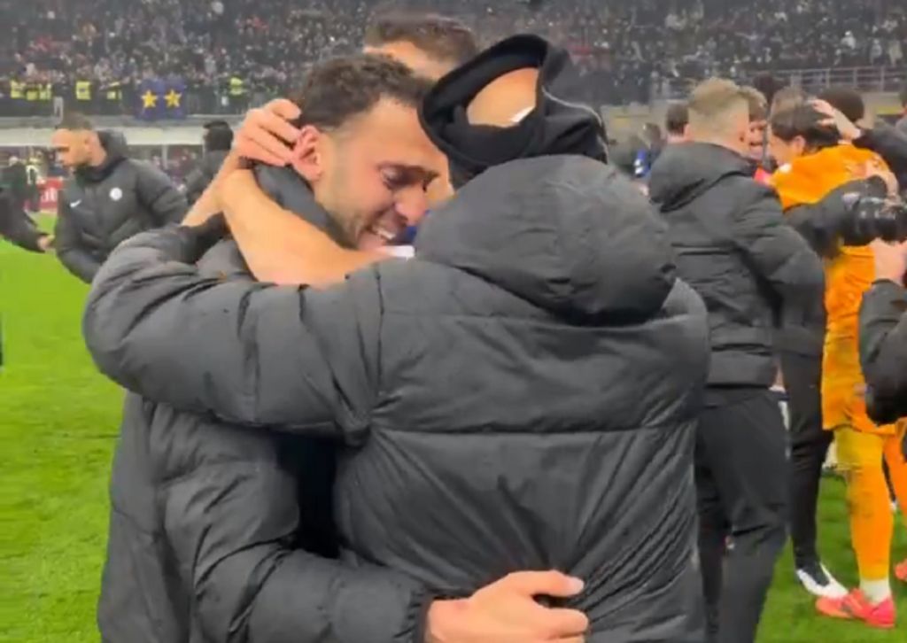 Ο Τσαλχάνογλου έβαλε τα κλάματα για το Scudetto της Ίντερ μέσα στο Σαν Σίρο (vid)
