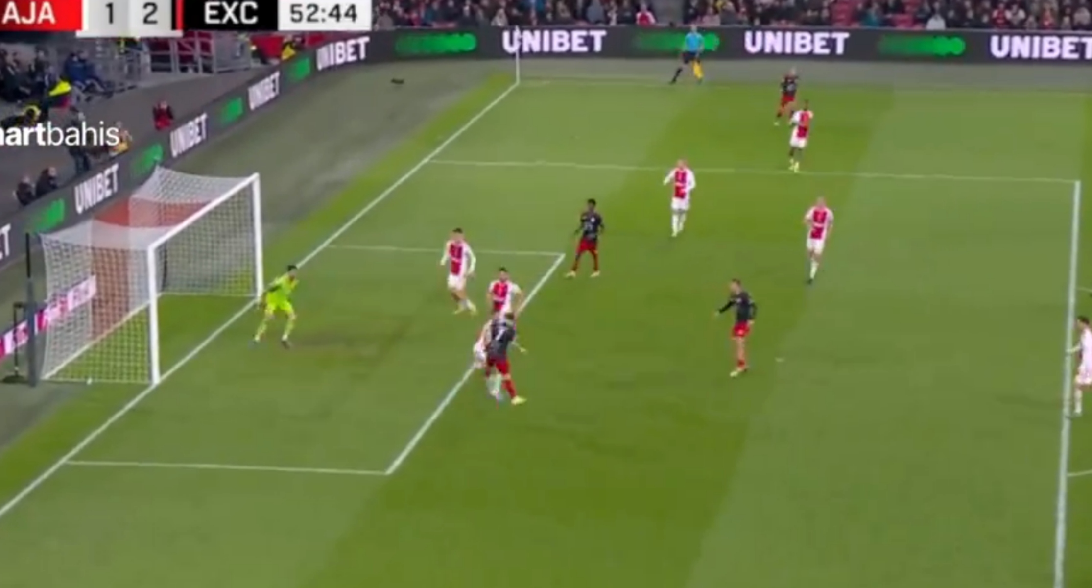 Ο Λάμπρου «κάρφωσε» τον Άγιαξ μέσα στο Άμστερνταμ! (vid)