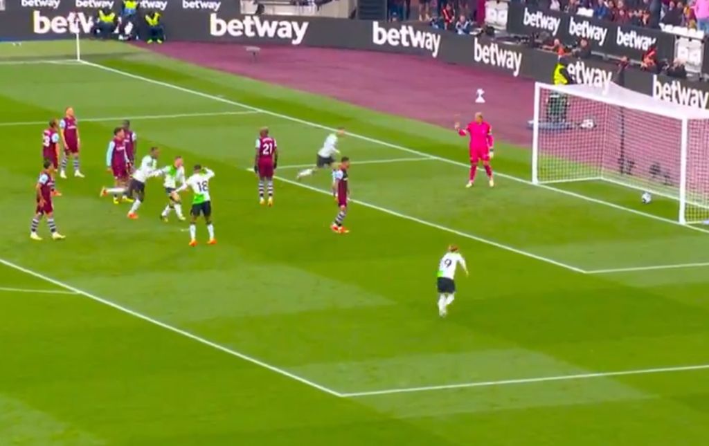 Τουμπάρει τη κατάσταση η Λίβερπουλ μέσα στο Λονδίνο (vid)