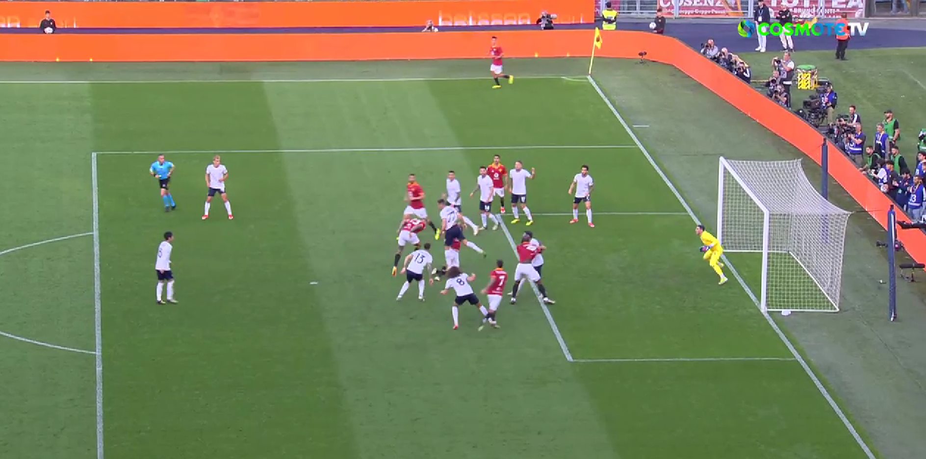 Ο Μαντσίνι «κάρφωσε» τον Μανδά με κεφαλιά! (vid)