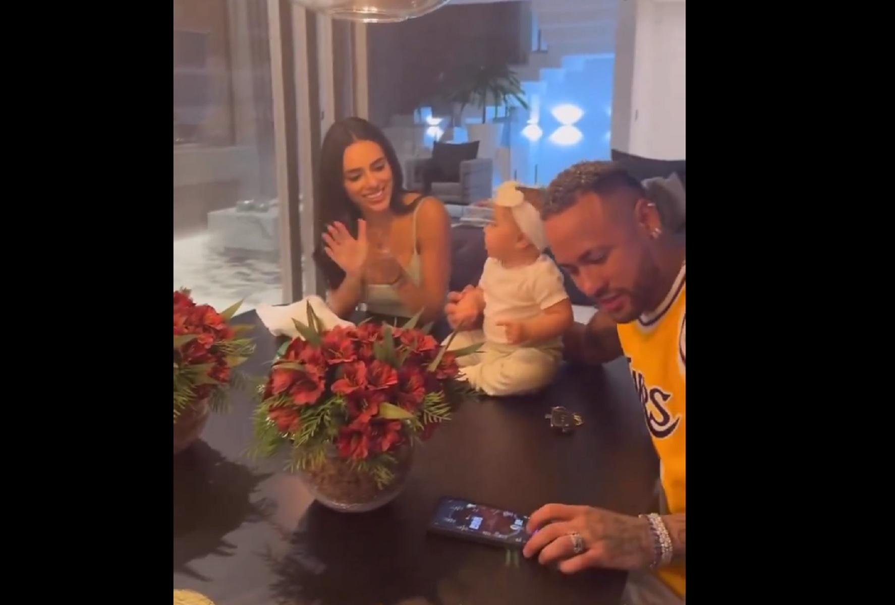 «Άρρωστος» με το πόκερ ο Νεϊμάρ – Έπαιζε στη γιορτή της κόρης του (vid)