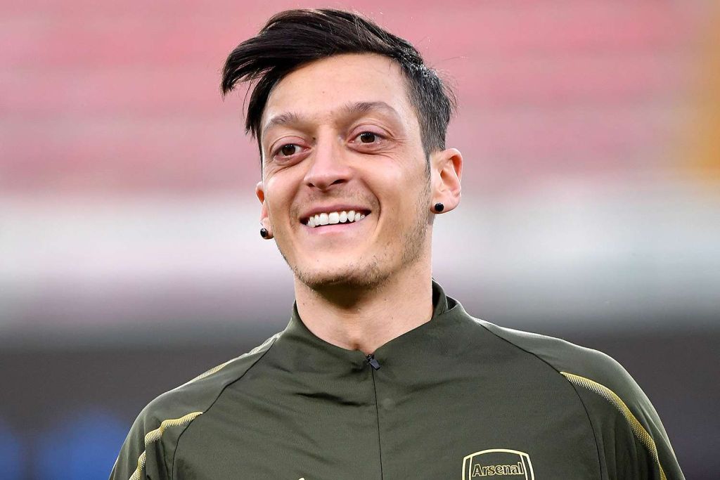 Ο Οζίλ εκδήλωσε τον ανεκπλήρωτο έρωτά του! (pic)