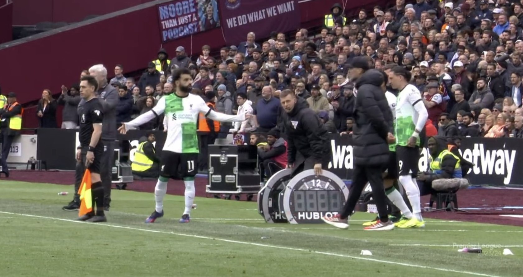 Σαλάχ και Κλοπ πήγαν να παίξουν «μπουνιές» – Παραπαίει η Λίβερπουλ! (vid)