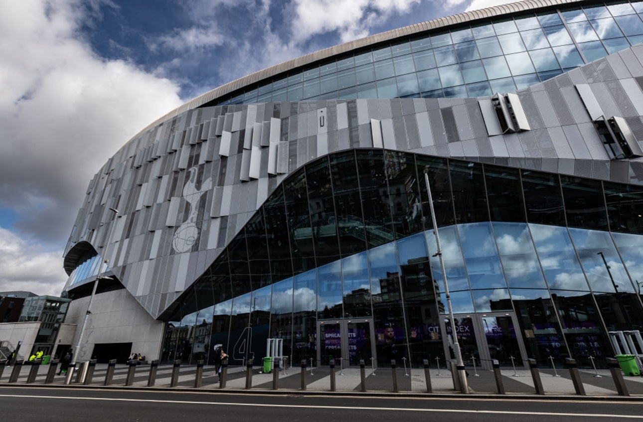 Τραγωδία στο Βόρειο Λονδίνο: Νεκρός από μαχαιριά έξω από το γήπεδο της Τότεναμ – Η ανακοίνωση των «Σπερς»