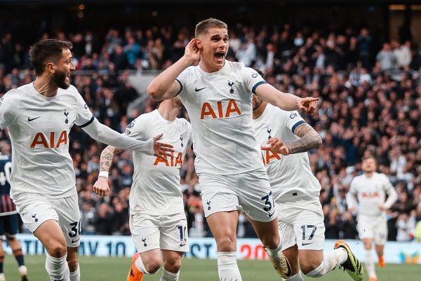 Τότεναμ: Για την ώρα όλα ανοιχτά με τον προπονητή της!