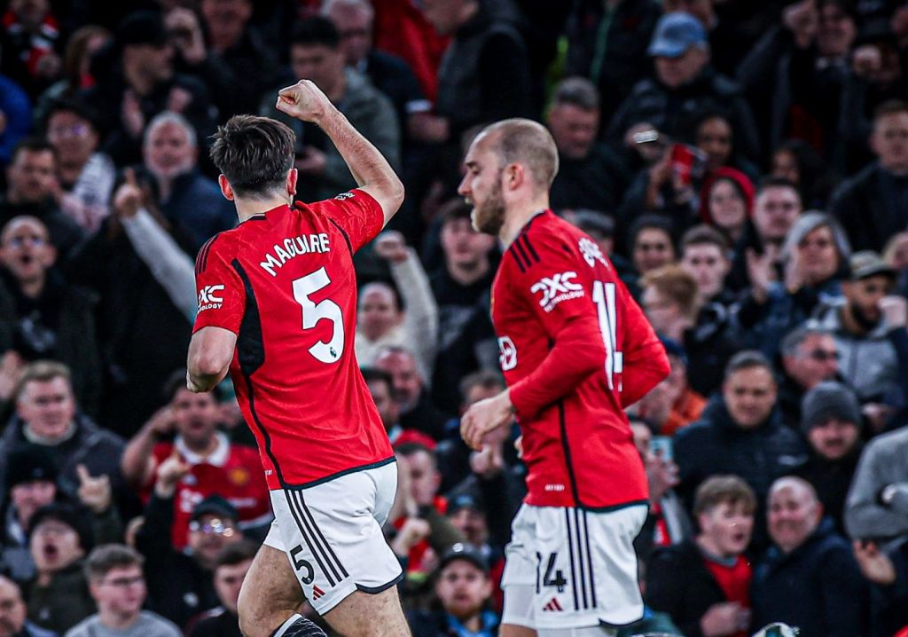 Αγχώθηκε κόντρα στην ουραγό η Γιουνάιτεντ, αλλά έσωσε την παρτίδα (vid)