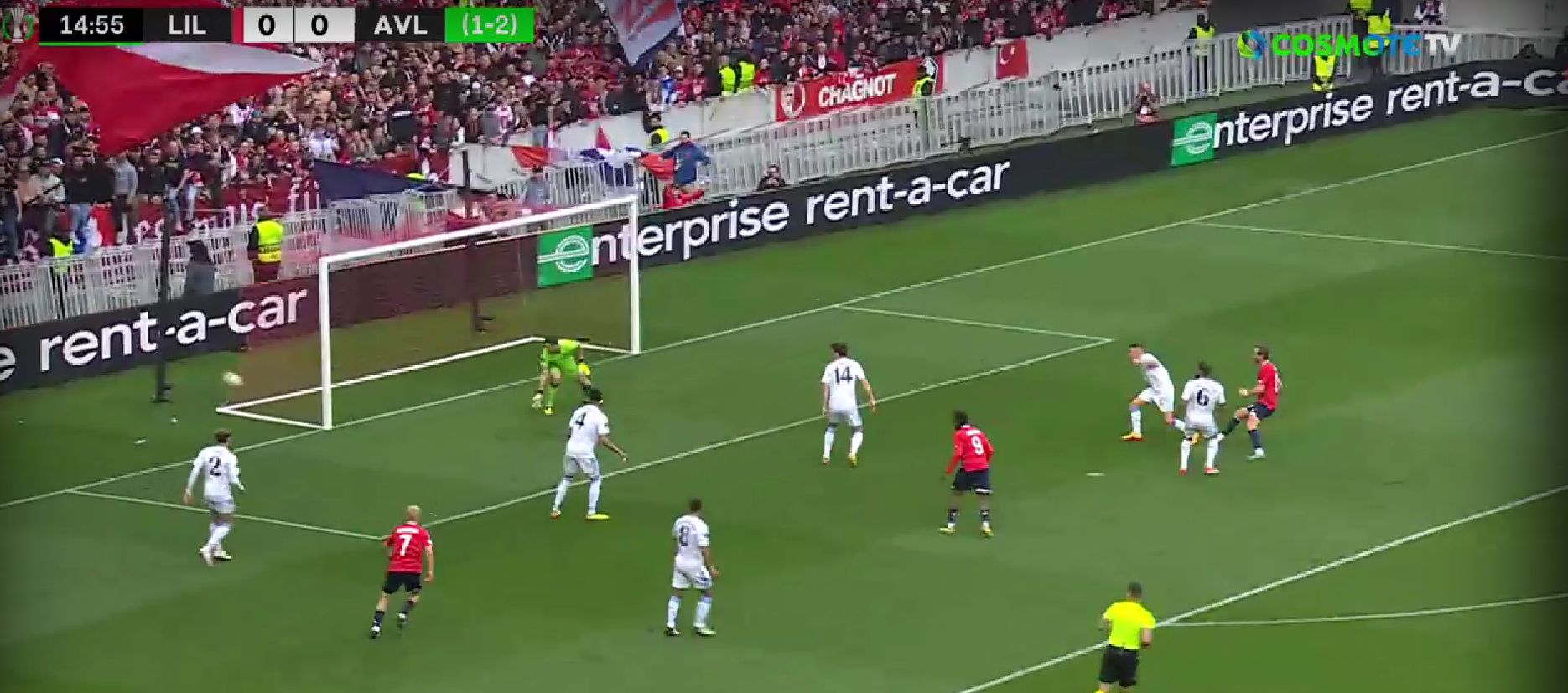 Η περίφημη άμυνα της Άστον Βίλα δέχτηκε γκολ και τώρα… τρέχει! (vid)