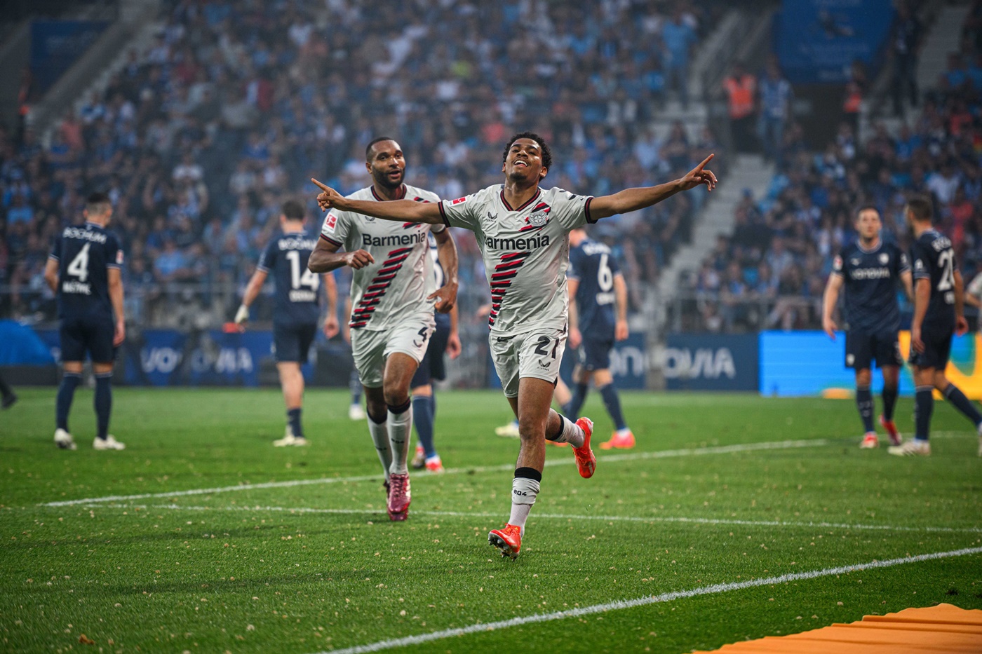 «Έδειρε» την Μπόχουμ η Λεβερκούζεν πεντάκις και τα ‘χει 50 τα αήττητα! (vid)