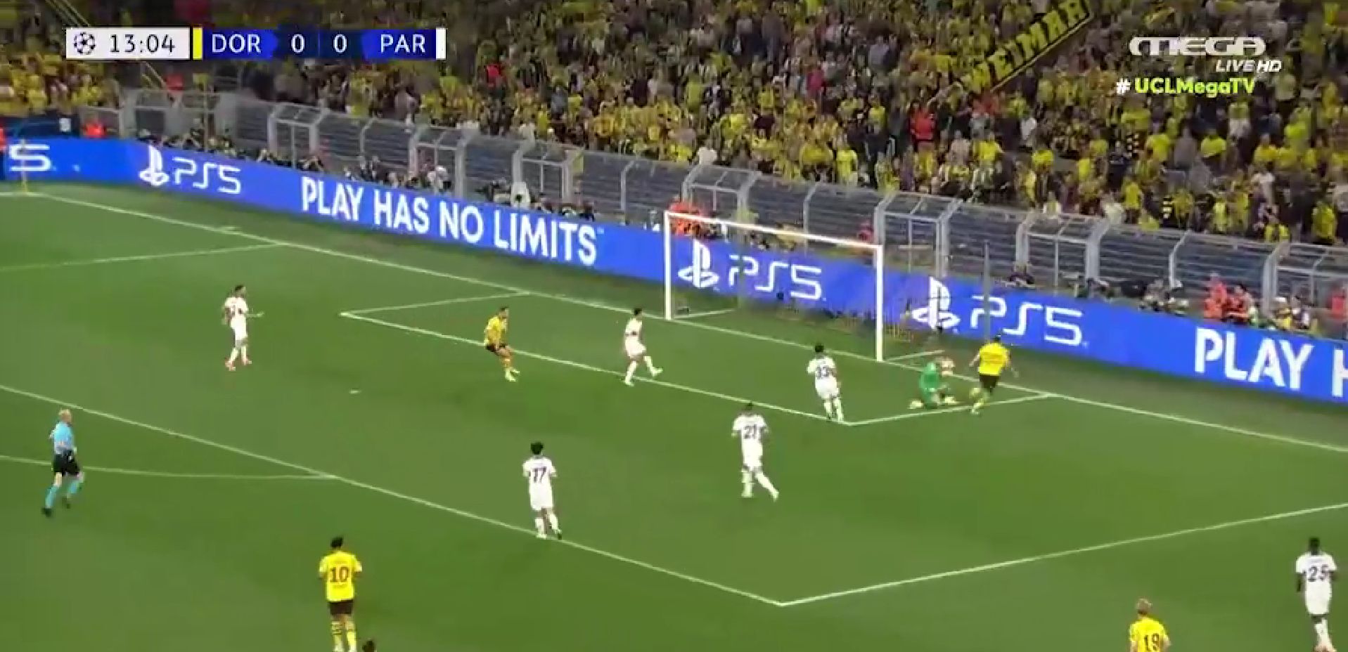 Το πρώτο μεγάλο stop του Ντοναρούμα κόντρα στην Ντόρτμουντ! (vid)