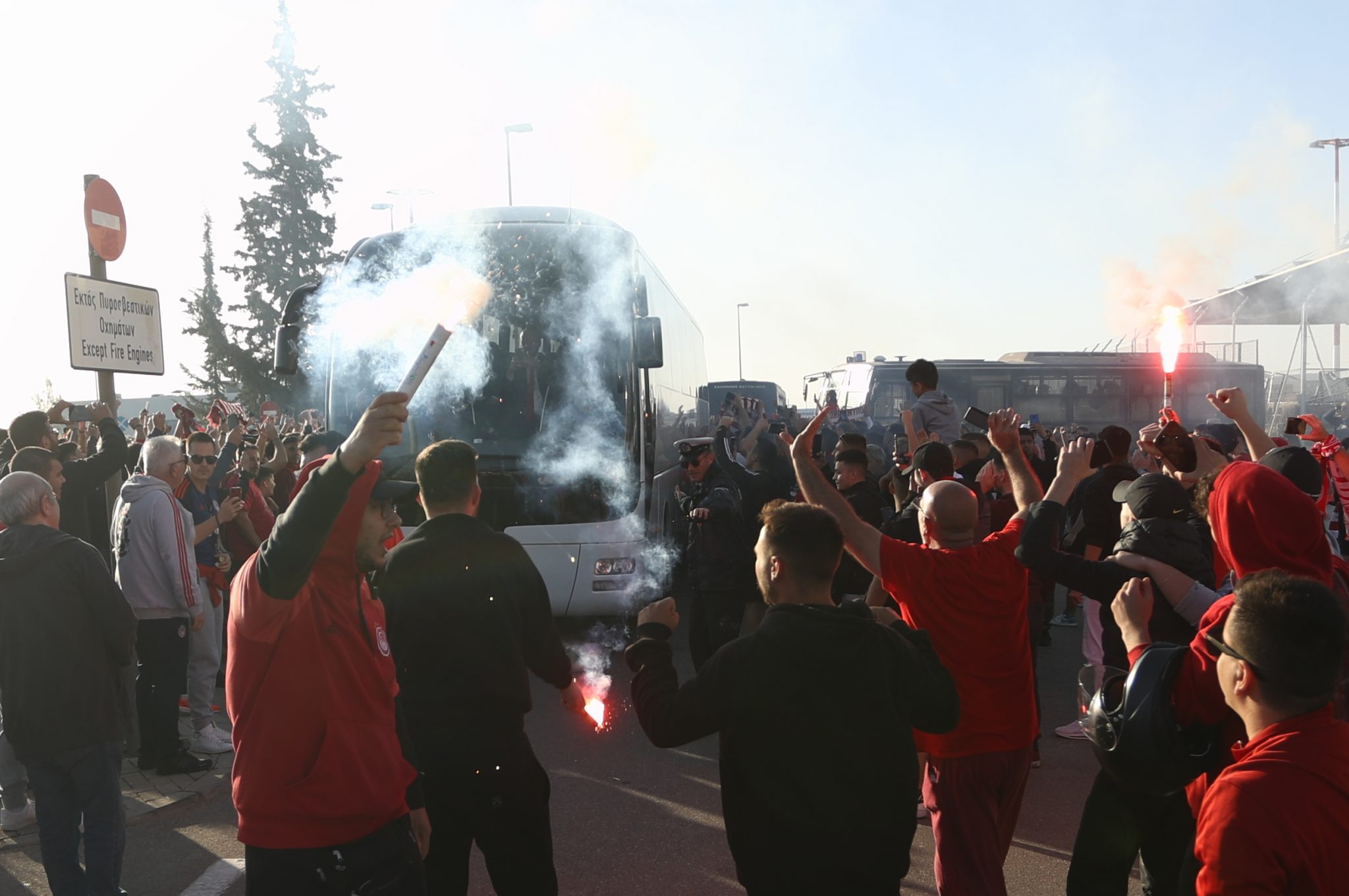 Ολυμπιακός: Αποθέωση για τους θριαμβευτές του Μπέρμιγχαμ στο «Ελ. Βενιζέλος»