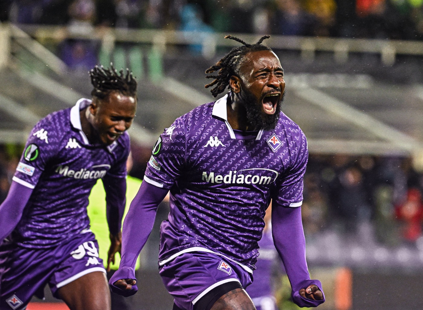 «Buzzer-beater» ο Ενζολά και προβάδισμα ενόψει τελικού η Φιορεντίνα (vid)