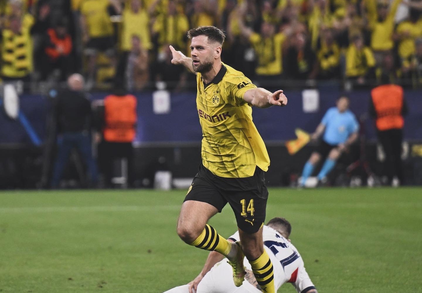 Ρεσιτάλ αστοχίας η Παρί, με βραχεία κεφαλή η Ντόρτμουντ για τελικό! (vids)