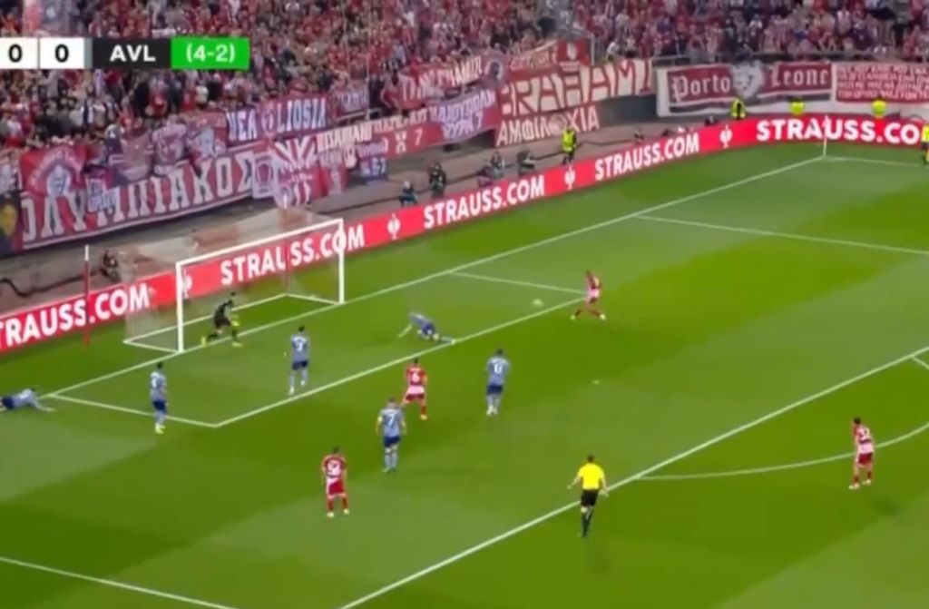 ΓΚΟΛ ο Ολυμπιακός με Ελ Κααμπί, έβαλε στα δίχτυα και τον Μαρτίνες! (vid)