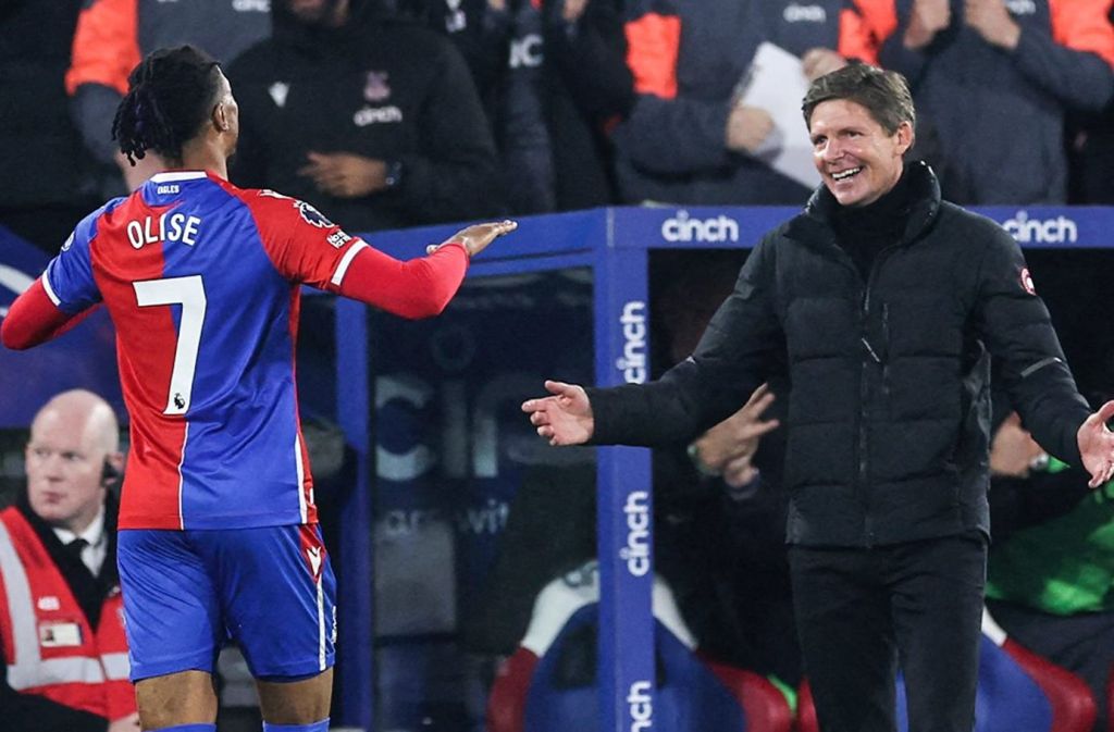 Η Κρίσταλ Πάλας γελοιοποιεί τη Μάντσεστερ Γιουνάιτεντ: 4-0 και όσο… γράψει! (vids)