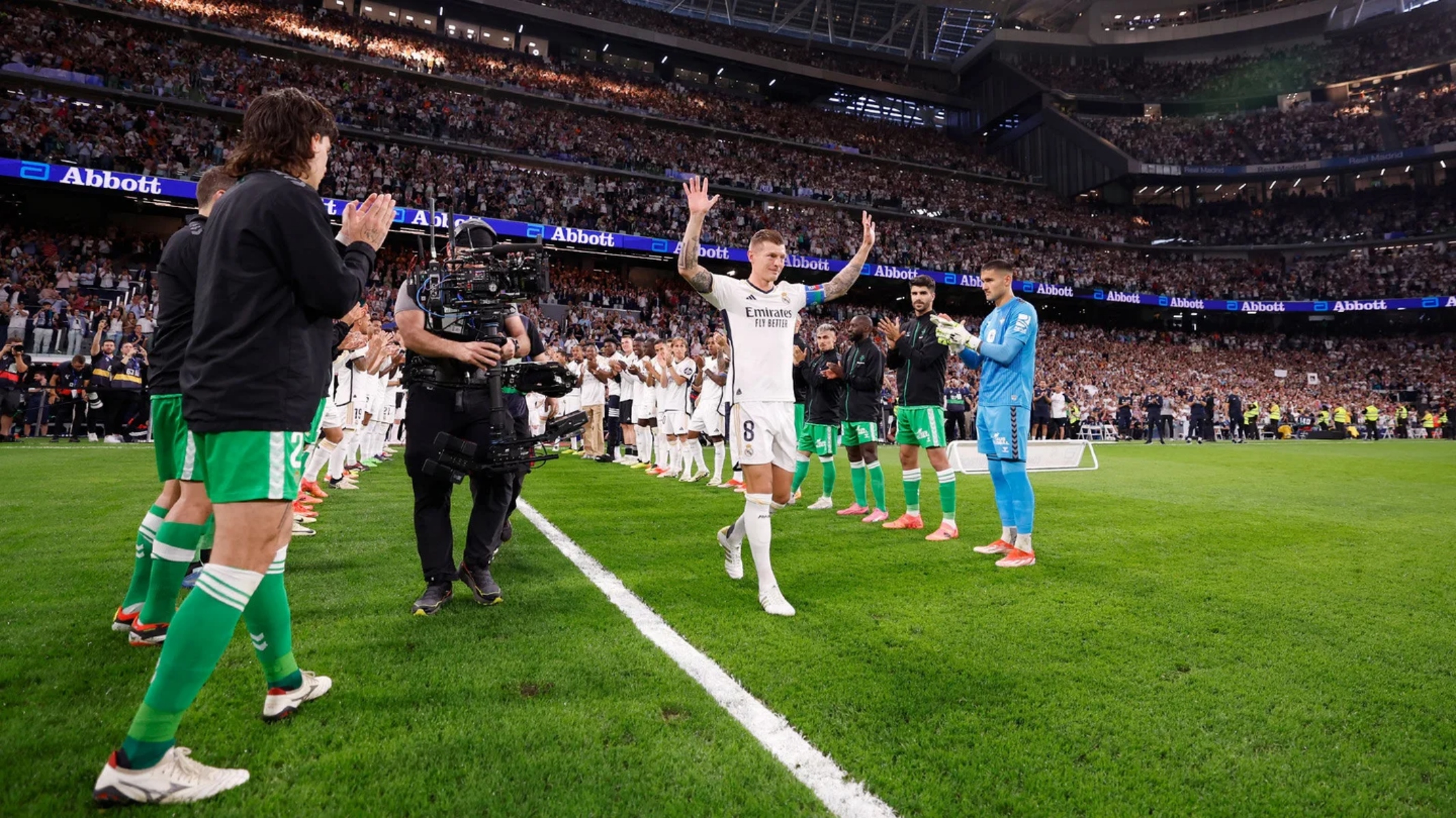 Ο Κρόος απο«Χ»αιρέτησε το Σαντιάγκο Μπερναμπέου! (vid)