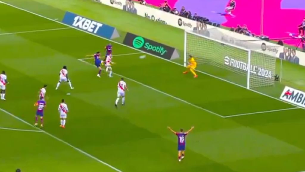 Ο Λεβαντόφσκι… πέταξε τη Ράγιο Βαγιεκάνο στο τέρμα της (vid)