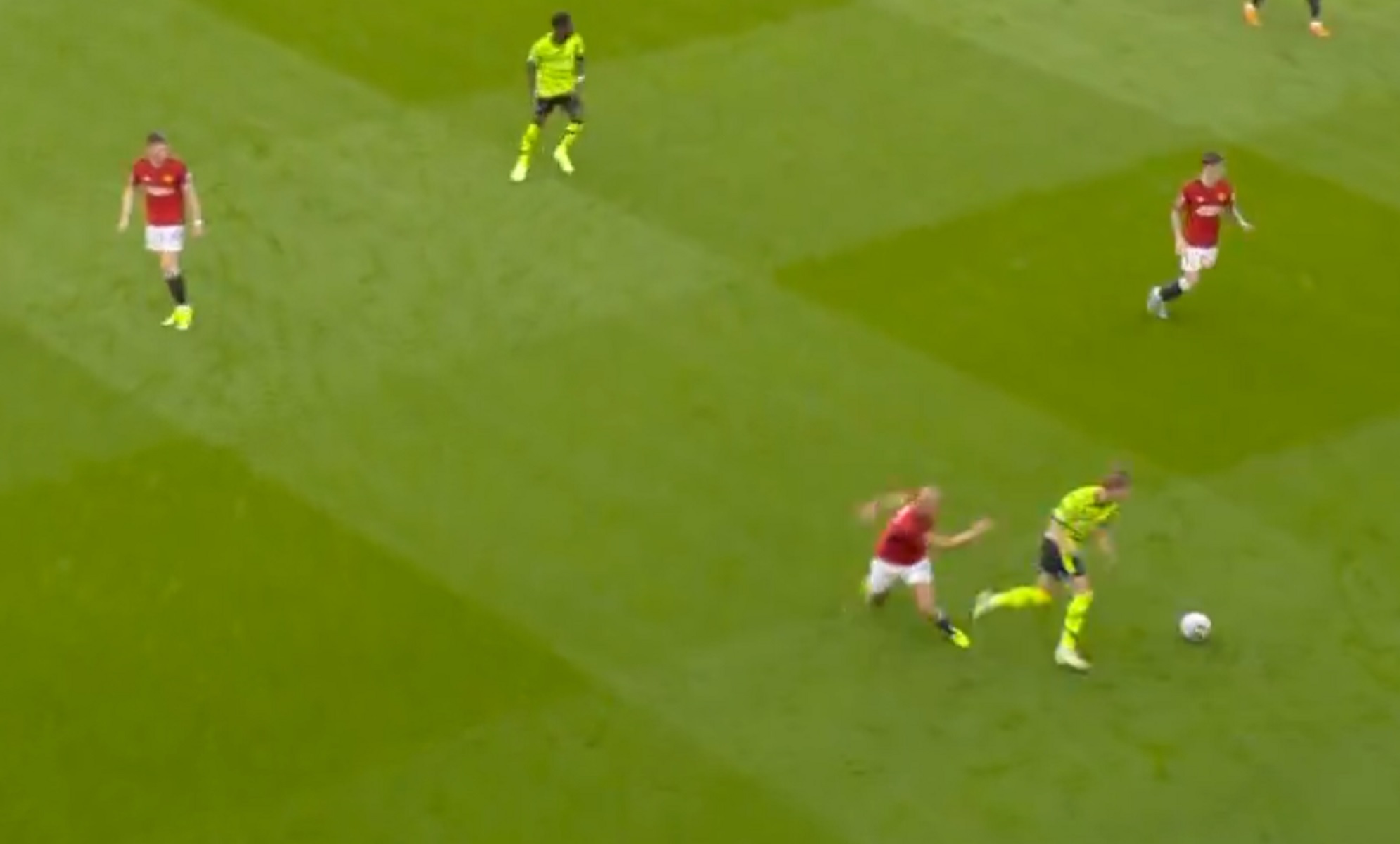 O μάγος Όντεγκααρντ… έσπασε τους αστραγάλους του Άμραμπατ (vid)