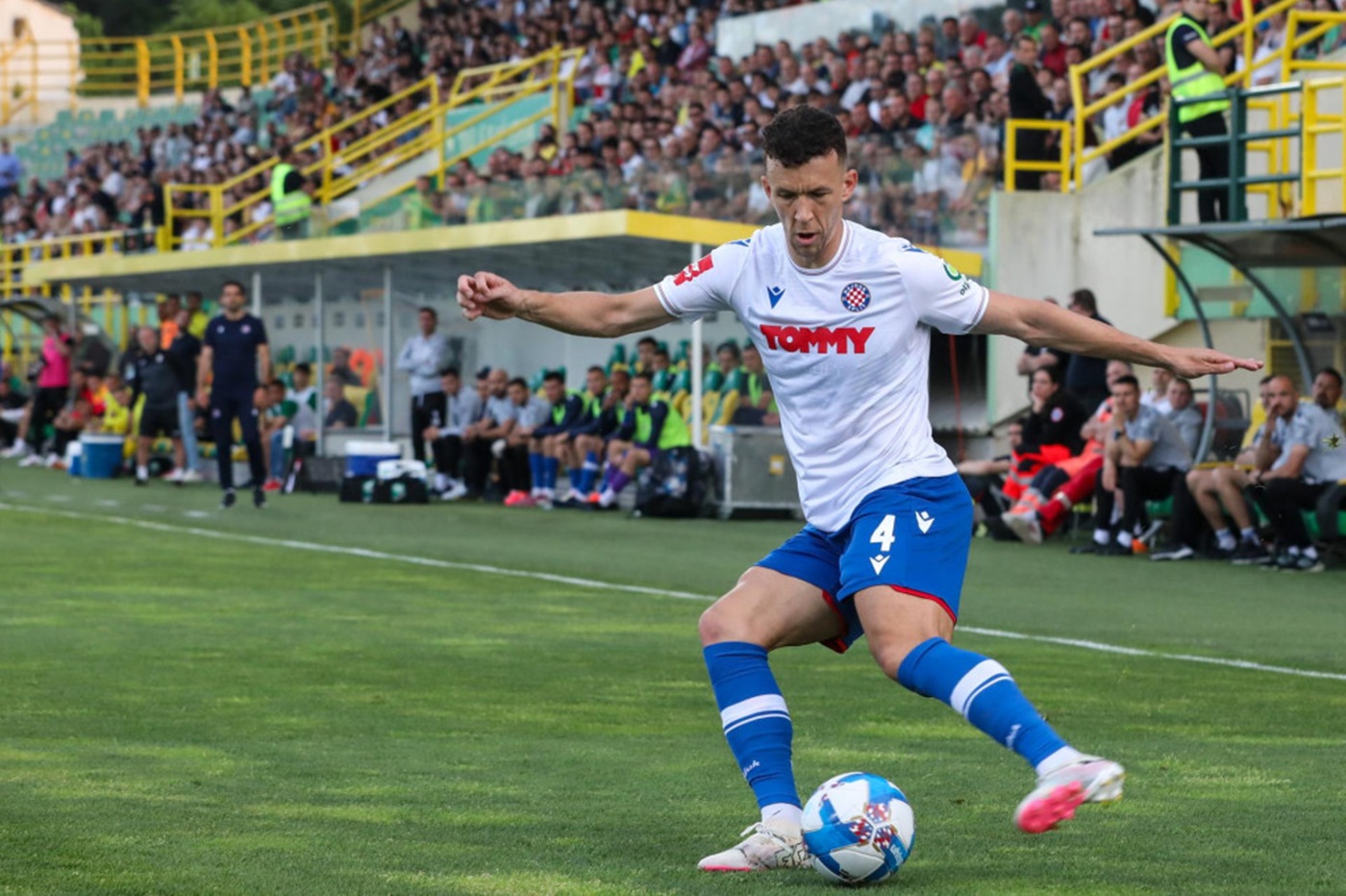 Ιβάν Πέρισιτς ο τρομερός, ασύλληπτο γκολ μετά από χιαστό και δηλώνει παρών για Euro! (vid)