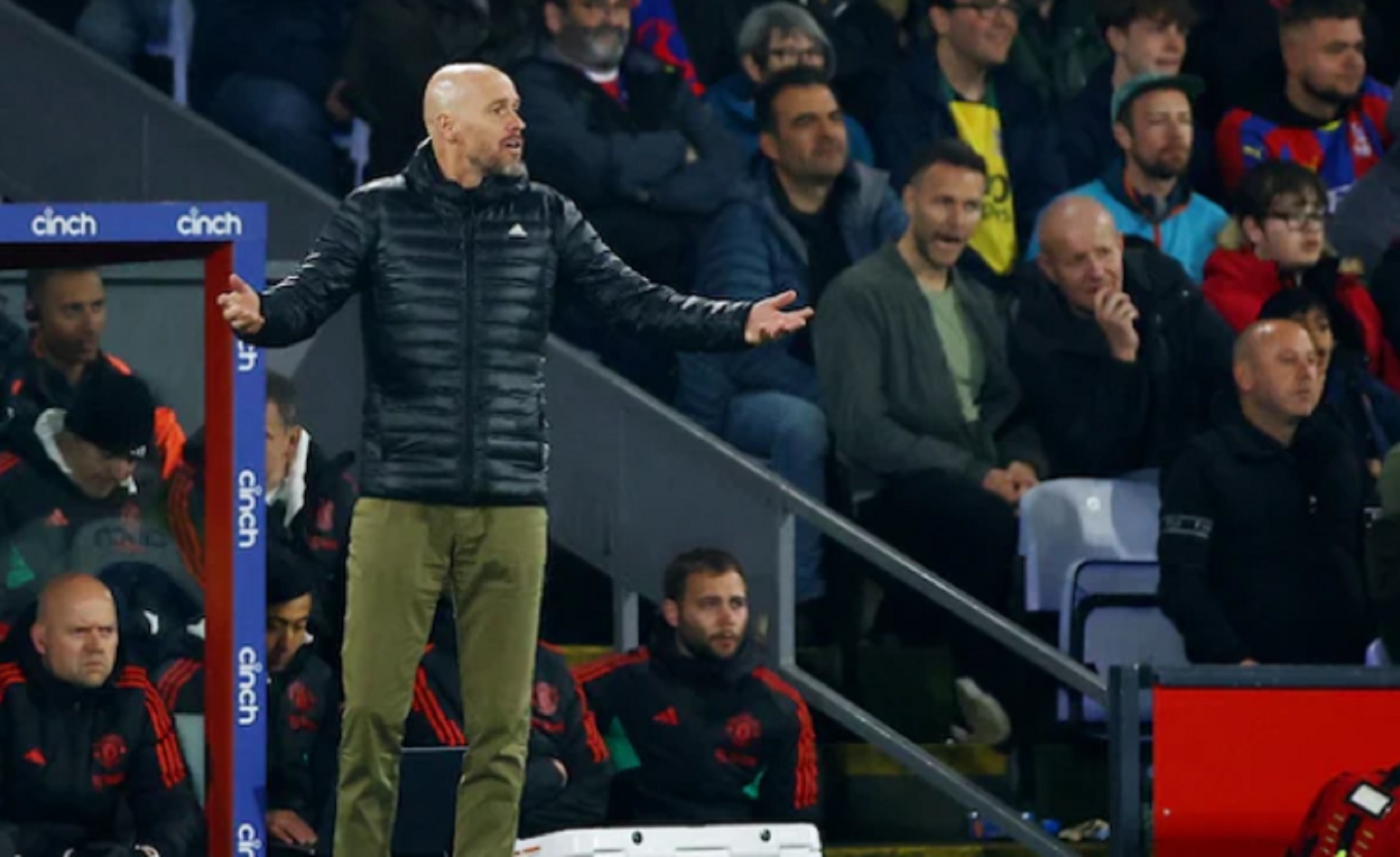 Τεν Χαγκ: «Είμαι ο κατάλληλος για να εγγυηθώ το μέλλον της Γιουνάιτεντ»