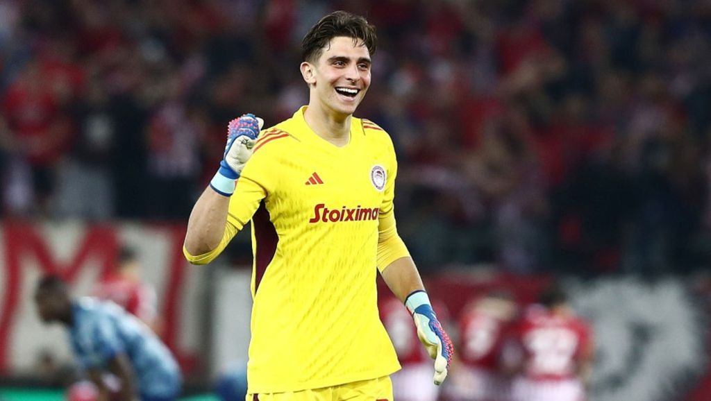 Ο «κέρβερος» Τζολάκης με τεράστια εμφάνιση «έβαλε τα γυαλιά» στον Εμιλιάνο Μαρτίνες! (vid)