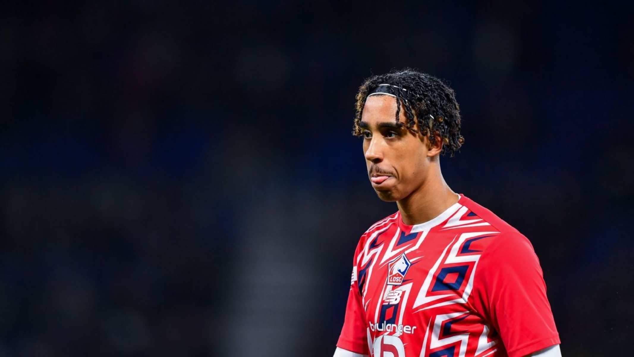 Στυγνός εκβιασμός της Λιλ στον Γιορό για να υπογράψει στη Γιουνάιτεντ!