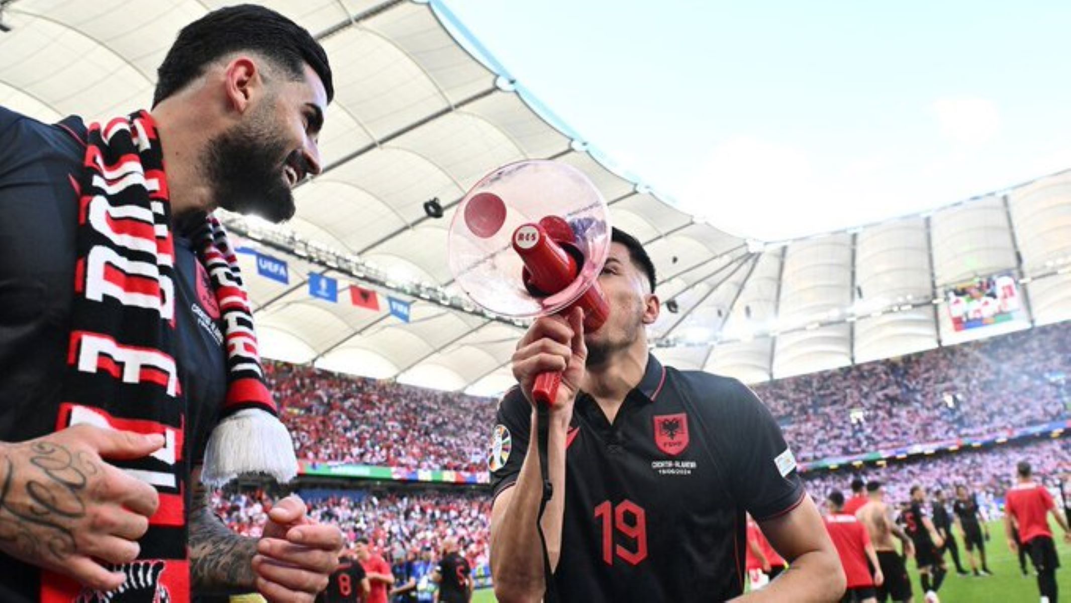 Αλβανική απόβαση στο Ντίσελντορφ, 35.000 οπαδοί στο γήπεδο στον «τελικό» με Ισπανία