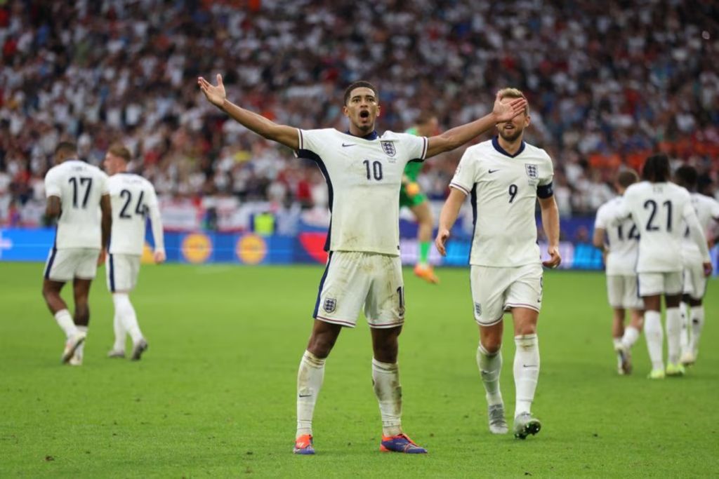 ΜΥΘΙΚΗ ανατροπή για την Αγγλία και πρόκριση στους «8» του Euro! (vids)