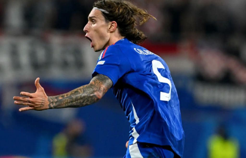 O Καλαφιόρι είναι το μοντέλο Ιταλού στόπερ που δεν γίνεται να μην πετύχει (pics)