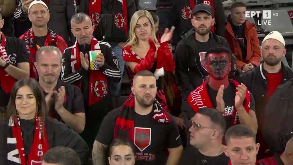 Όλη η Ευρώπη παραμιλάει με την εξέδρα των Αλβανών: Το χειροκρότημα στο τέλος λέει πολλά! (vids)