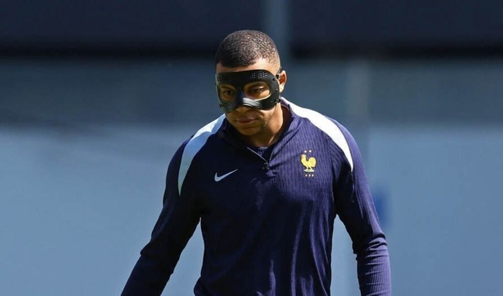 Γαλλία – Πολωνία: Βασικός ο μασκοφόρος Μπαπέ αναζητώντας το πρώτο του γκολ σε Euro