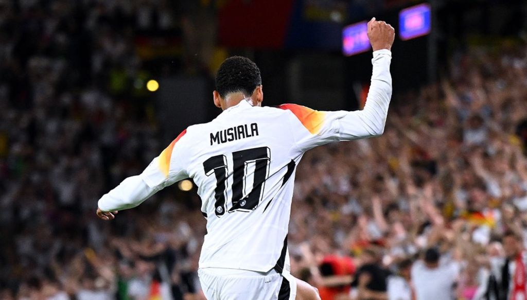 Euro: Ο μαγικός Μουσιάλα στα 21 του έπιασε θρύλους της Γερμανίας στα γκολ!