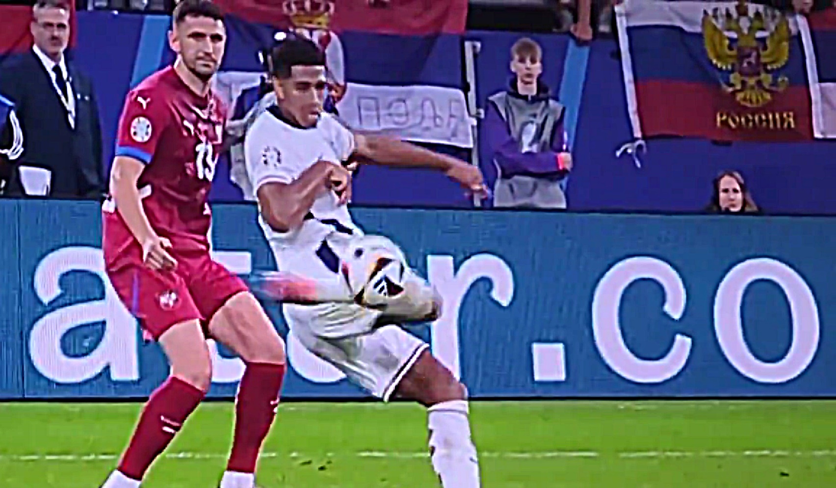 Εξωπραγματική πάσα του Μπέλιγχαμ, σκέτη… μούρλια! (vid)